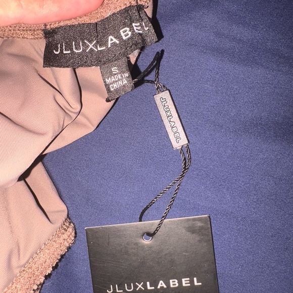 JLUXLABEL Tan and Blue Garment - Picture 3 of 3